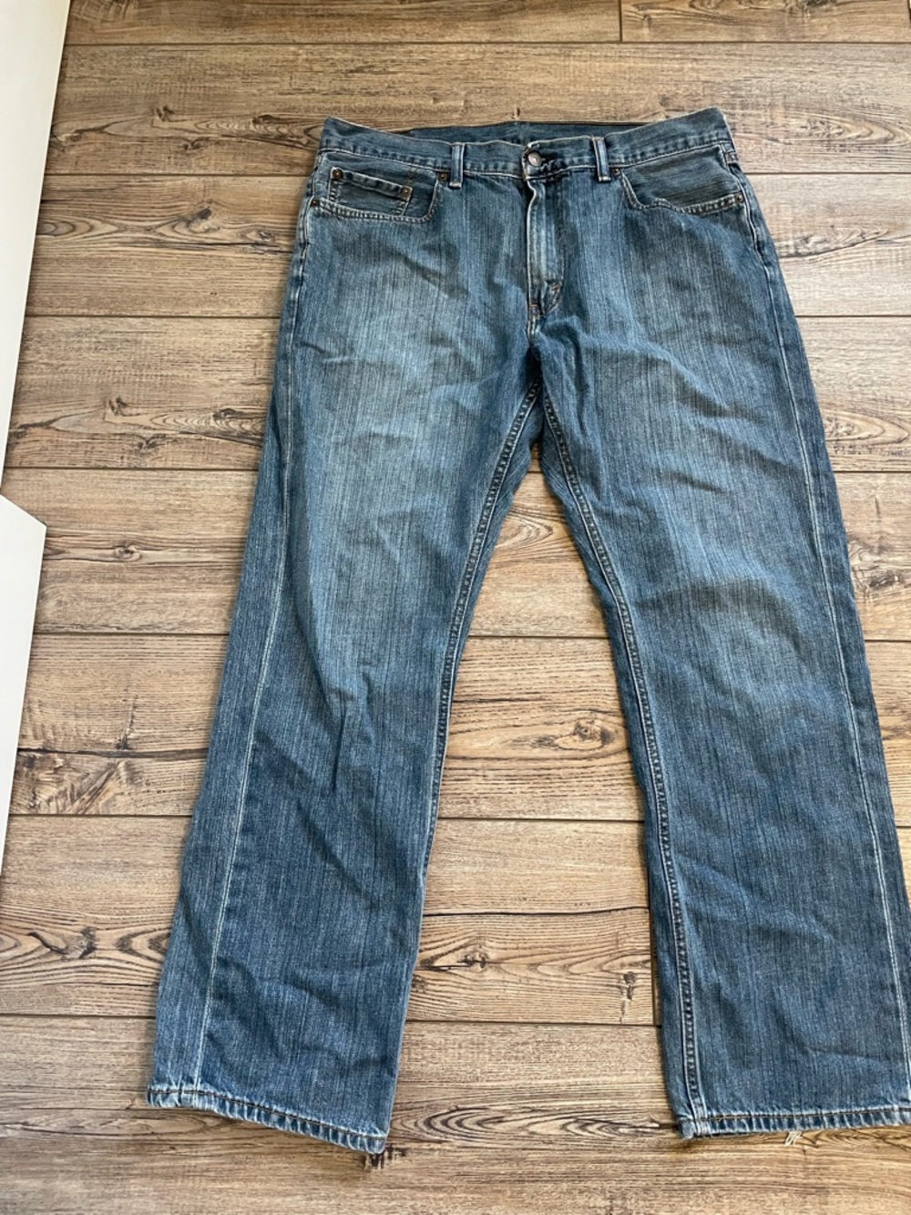 Levi 559 jeans blue size 36x32‼️